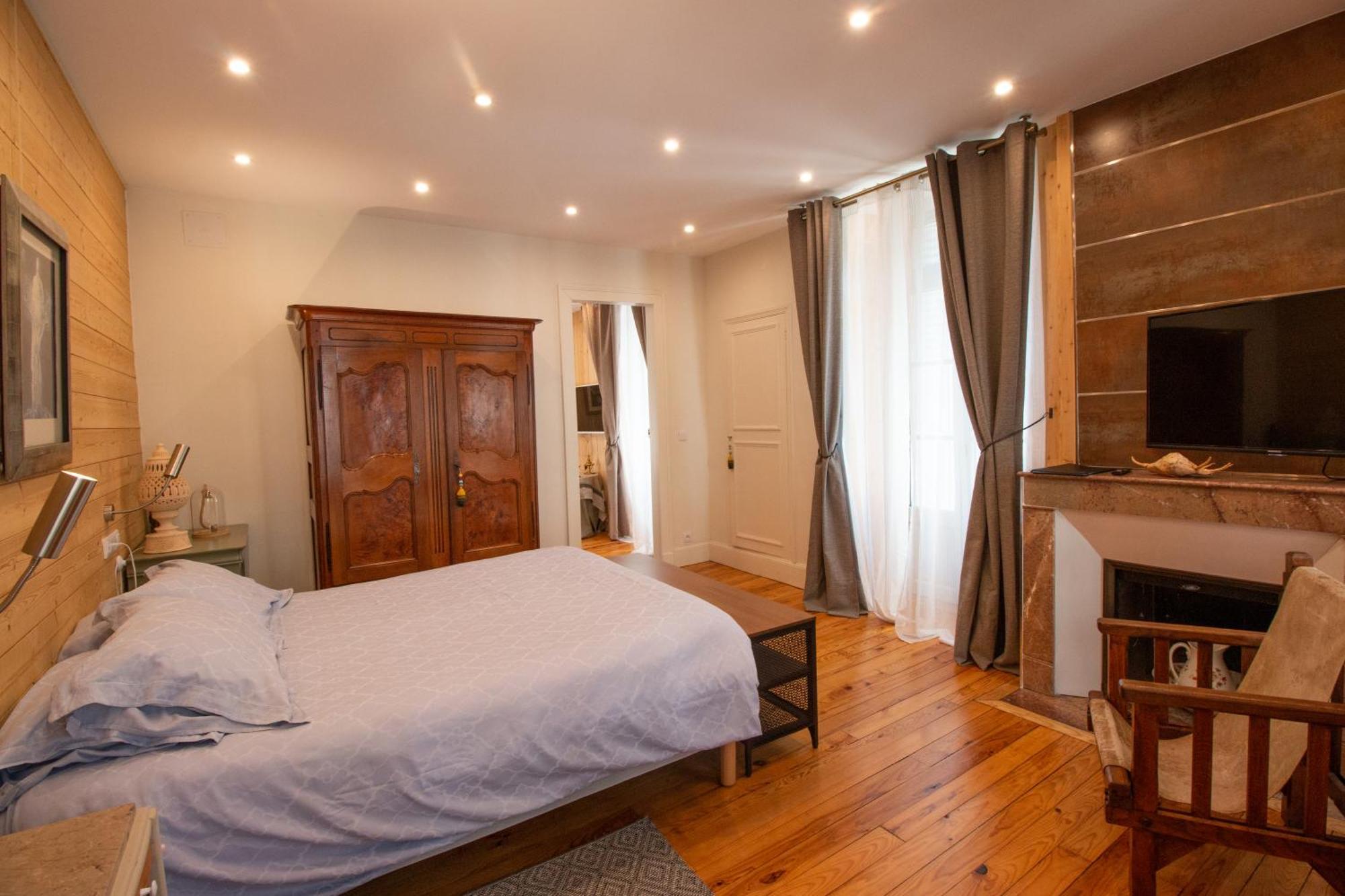 Hotel Le 41 Avenue Foch Bagnères-de-Luchon Zewnętrze zdjęcie