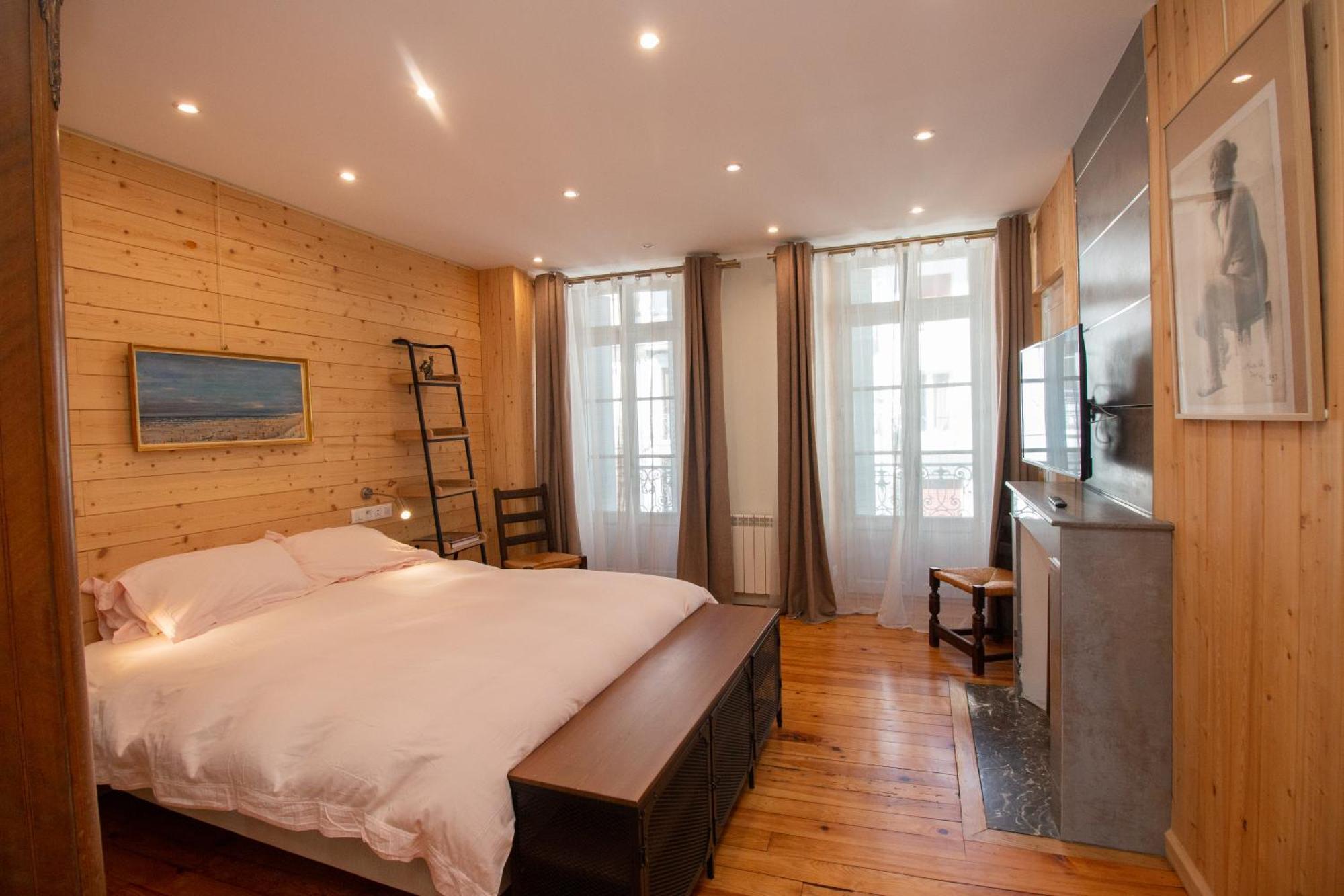 Hotel Le 41 Avenue Foch Bagnères-de-Luchon Zewnętrze zdjęcie