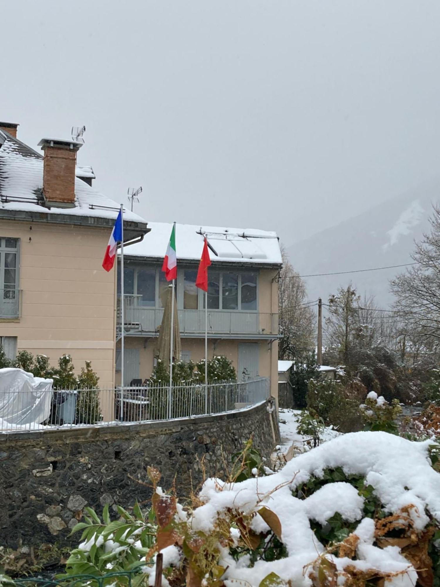 Hotel Le 41 Avenue Foch Bagnères-de-Luchon Zewnętrze zdjęcie