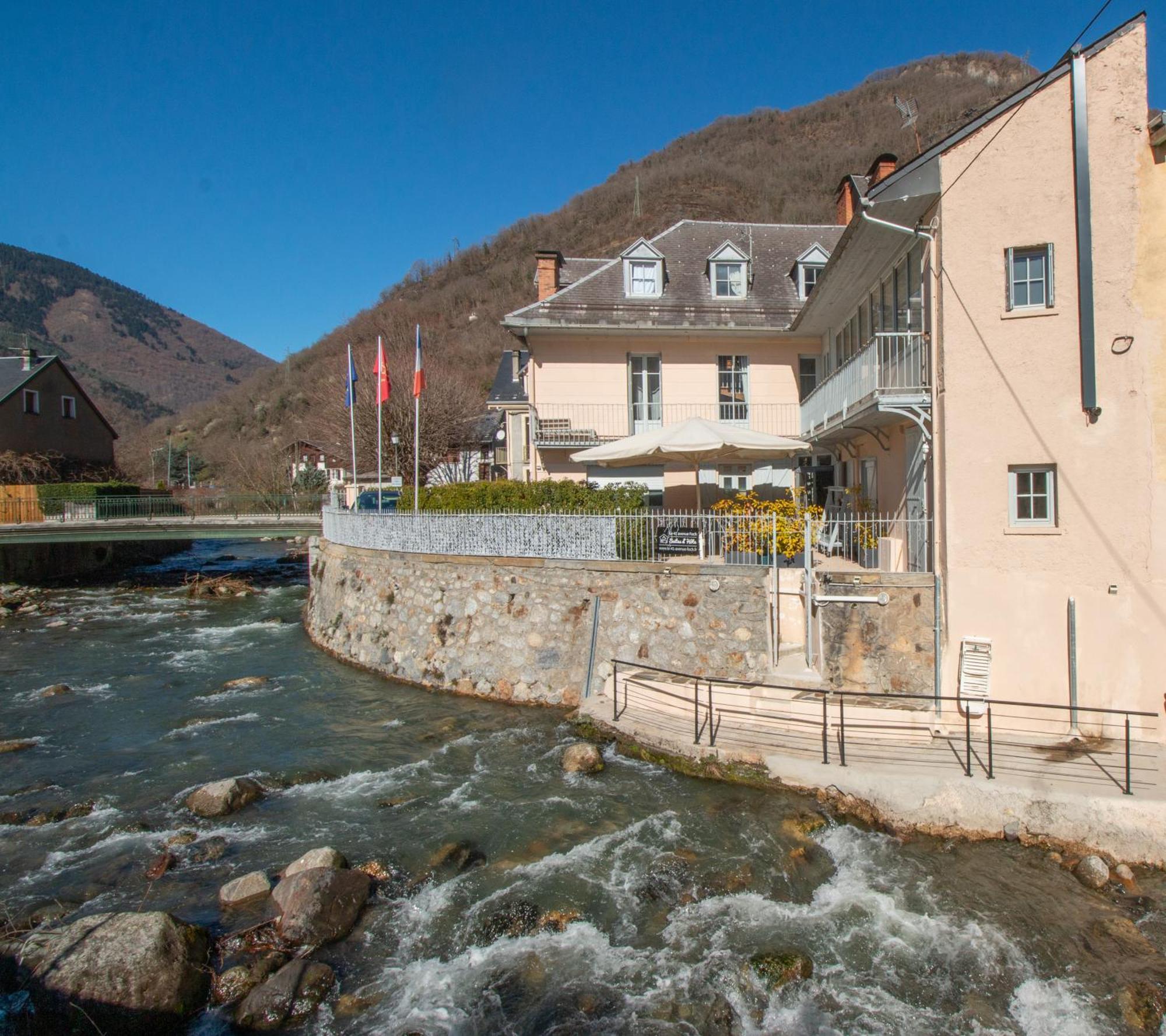 Hotel Le 41 Avenue Foch Bagnères-de-Luchon Zewnętrze zdjęcie